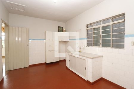 Casa à venda com 270m², 5 quartos e 4 vagasCozinha 1