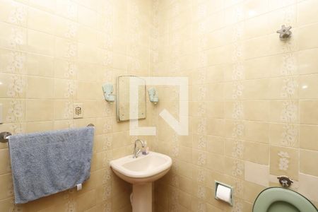 Casa à venda com 270m², 5 quartos e 4 vagasBanheiro 3