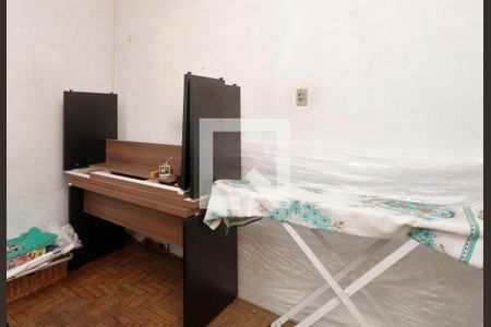 Casa à venda com 270m², 5 quartos e 4 vagasQuarto de Serviço