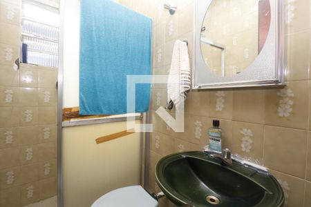 Casa à venda com 270m², 5 quartos e 4 vagasBanheiro 2