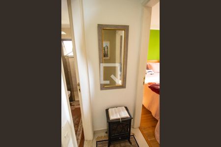Corredor- acesso quarto e banheiro de apartamento à venda com 2 quartos, 67m² em Indianópolis, São Paulo