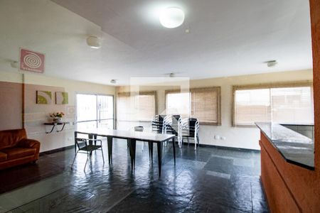 Apartamento à venda com 67m², 2 quartos e 1 vaga Apartamento à venda com 67m², 2 quartos e 1 vagaÁrea comum - térreo- salão de festas