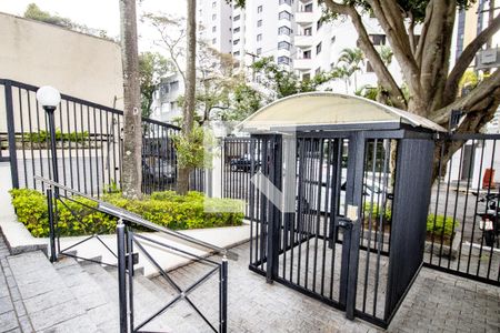 Apartamento à venda com 67m², 2 quartos e 1 vaga Apartamento à venda com 67m², 2 quartos e 1 vagaÁrea comum- entrada do prédio