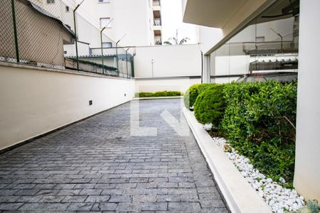 Apartamento à venda com 67m², 2 quartos e 1 vaga Apartamento à venda com 67m², 2 quartos e 1 vagaÁrea comum - térreo- detalhe paisagismo