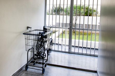 Apartamento à venda com 67m², 2 quartos e 1 vaga Apartamento à venda com 67m², 2 quartos e 1 vagaÁrea comum - térreo - detalhe carrinho de compras