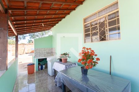 Casa à venda com 140m², 3 quartos e 5 vagas Casa à venda com 140m², 3 quartos e 5 vagasÁrea de serviço com varanda