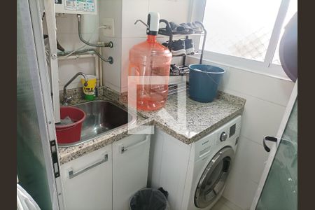 Apartamento à venda com 61m², 3 quartos e 1 vaga Apartamento à venda com 61m², 3 quartos e 1 vagaLavanderia