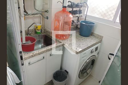 Apartamento à venda com 61m², 3 quartos e 1 vaga Apartamento à venda com 61m², 3 quartos e 1 vagaLavanderia