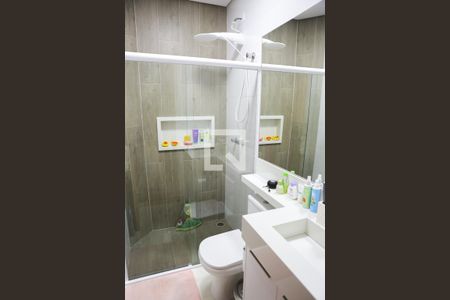 Casa à venda com 120m², 2 quartos e 2 vagasBanheiro da Suíte 2