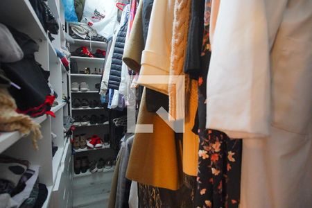 Apartamento à venda com 140m², 2 quartos e 2 vagasCloset 