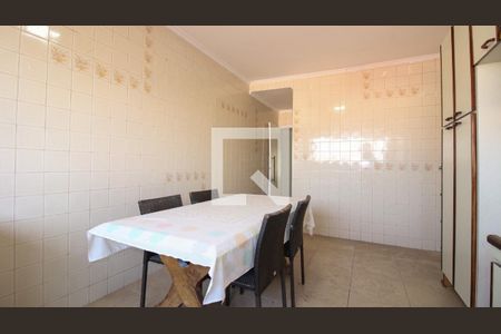 Casa à venda com 250m², 3 quartos e 2 vagasCozinha