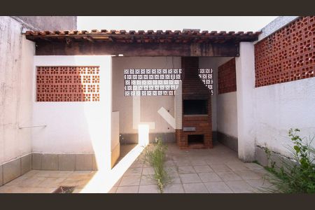 Casa à venda com 250m², 3 quartos e 2 vagasÁrea de Serviço