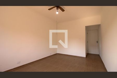 Casa à venda com 250m², 3 quartos e 2 vagasSuíte 