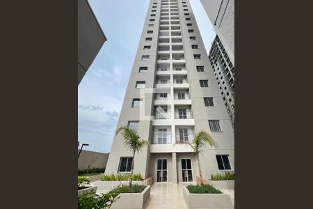 Apartamento para alugar com 42m², 2 quartos e 1 vaga Apartamento para alugar com 42m², 2 quartos e 1 vagaFachada