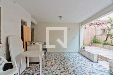 Casa à venda com 340m², 5 quartos e 1 vagaCasa 3 - Área externa