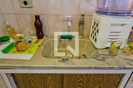 Casa à venda com 340m², 5 quartos e 1 vagaSalão - Cozinha