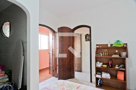 Casa à venda com 340m², 5 quartos e 1 vagaCasa 2 - Suíte