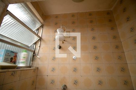 Banheiro de casa para alugar com 1 quarto, 64m² em Penha, Rio de Janeiro