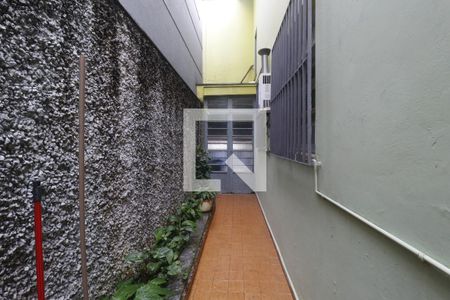 Casa à venda com 120m², 3 quartos e 2 vagasCorredor