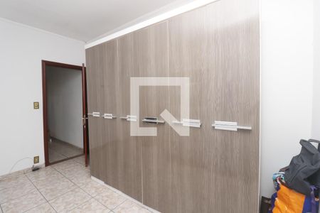 Casa à venda com 120m², 3 quartos e 2 vagasQuarto 2