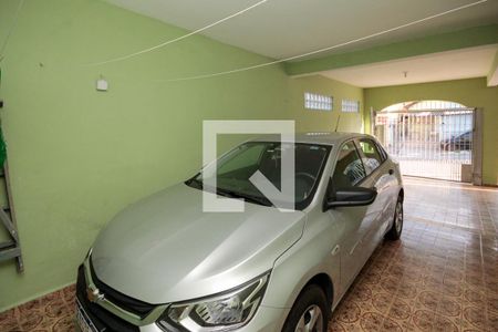 Casa à venda com 360m², 3 quartos e 3 vagas Casa à venda com 360m², 3 quartos e 3 vagasGaragem