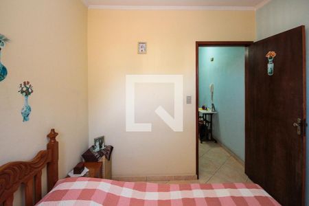 Casa à venda com 360m², 3 quartos e 3 vagas Casa à venda com 360m², 3 quartos e 3 vagasQuarto