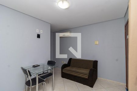 Sala de apartamento para alugar com 1 quarto, 35m² em São Luís, Canoas