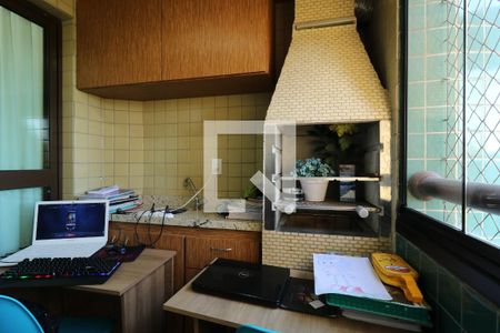 Apartamento à venda com 98m², 3 quartos e 2 vagasÁrea Gourmet