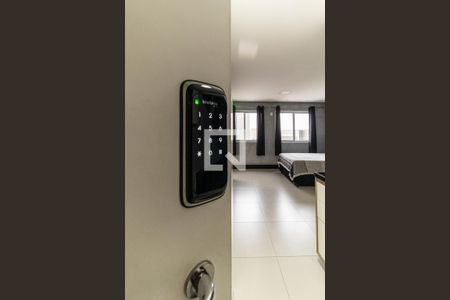 Studio à venda com 33m², 1 quarto e 1 vagaFechadura Eletrônica