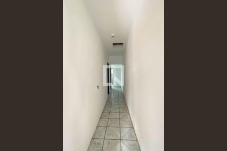 Casa à venda com 109m², 3 quartos e 2 vagas Casa à venda com 109m², 3 quartos e 2 vagasCorredor dos Quartos