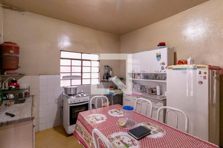 Casa à venda com 250m², 3 quartos e 1 vaga Casa à venda com 250m², 3 quartos e 1 vagaCozinha