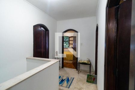 Casa à venda com 340m², 5 quartos e 4 vagasHall