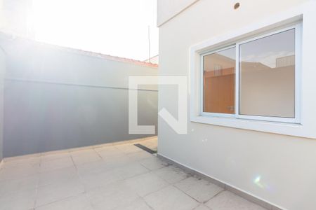 Casa à venda com 120m², 3 quartos e 2 vagas Casa à venda com 120m², 3 quartos e 2 vagasQuintal