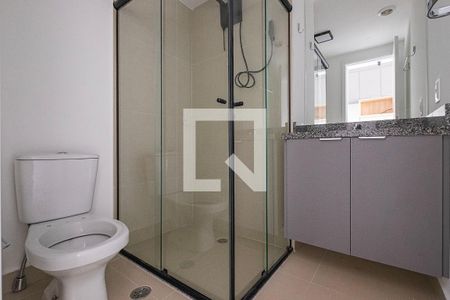 Banheiro de kitnet/studio para alugar com 1 quarto, 25m² em Pinheiros, São Paulo