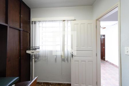 Casa à venda com 95m², 4 quartos e 1 vagaEdícula