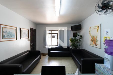 Sala de casa à venda com 4 quartos, 95m² em Parque Edu Chaves, São Paulo