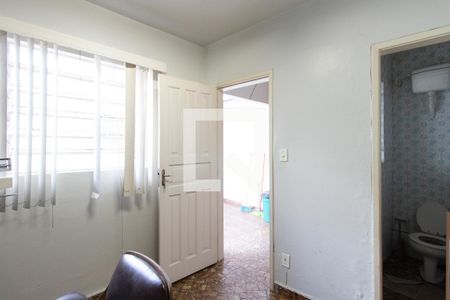 Casa à venda com 95m², 4 quartos e 1 vagaEdícula