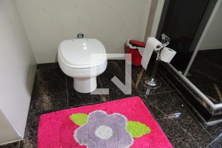 Casa à venda com 1235m², 5 quartos e 5 vagasBanheiro da Suíte 2