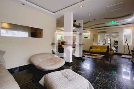 Casa à venda com 1235m², 5 quartos e 5 vagas Casa à venda com 1235m², 5 quartos e 5 vagasSala 2