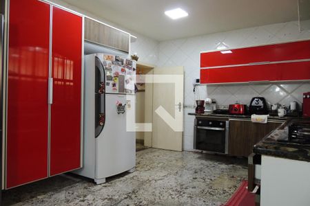 Casa à venda com 1235m², 5 quartos e 5 vagasCozinha - Armários