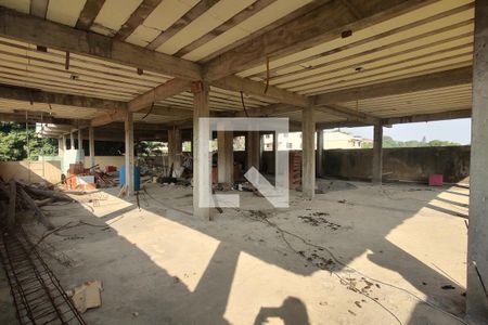 Casa à venda com 1235m², 5 quartos e 5 vagas Casa à venda com 1235m², 5 quartos e 5 vagasTerraço