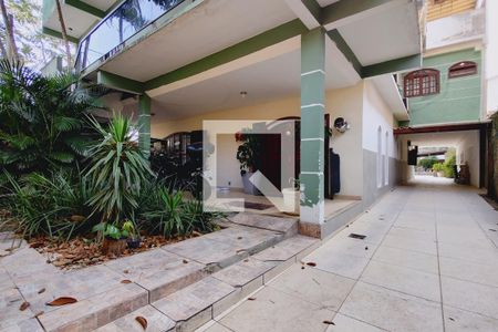Casa à venda com 1235m², 5 quartos e 5 vagas Casa à venda com 1235m², 5 quartos e 5 vagasGaragem