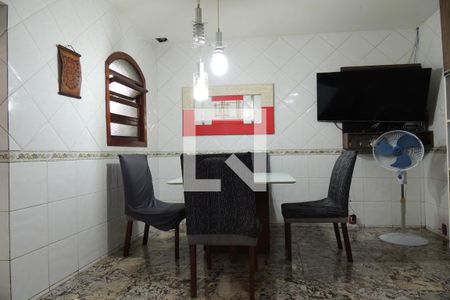 Casa à venda com 1235m², 5 quartos e 5 vagasCozinha - Armários