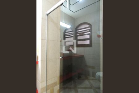 Casa à venda com 1235m², 5 quartos e 5 vagas Casa à venda com 1235m², 5 quartos e 5 vagasBanheiro da Suíte 1