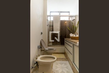 Apartamento à venda com 182m², 3 quartos e 2 vagasBanheiro da Suíte