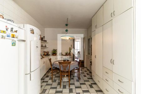 Apartamento à venda com 182m², 3 quartos e 2 vagasCozinha