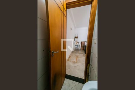 Casa à venda com 196m², 3 quartos e 4 vagas Casa à venda com 196m², 3 quartos e 4 vagasBanheiro de Serviço