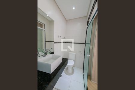 Casa à venda com 196m², 3 quartos e 4 vagas Casa à venda com 196m², 3 quartos e 4 vagasBanheiro da Suíte 2