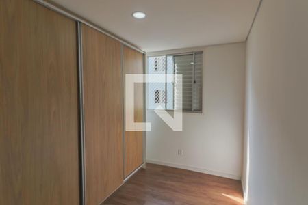 Quarto 1 de apartamento para alugar com 2 quartos, 45m² em Jardim Amaralina, São Paulo