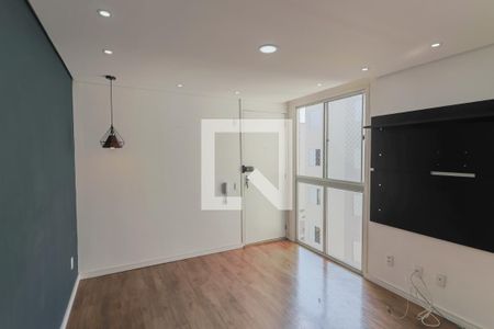 Sala de apartamento para alugar com 2 quartos, 45m² em Jardim Amaralina, São Paulo